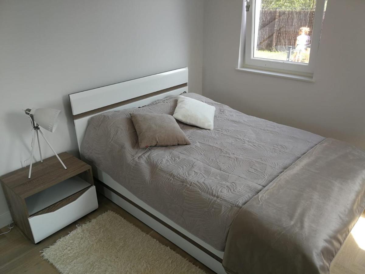Apartament Zielone Zacisze ยาสต์เชอเบีย กูรา ภายนอก รูปภาพ